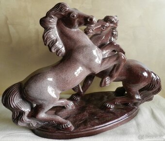 Starozitné porcelánové sošky s konským motívom - 2