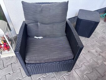 Predám záhradný Nabytok - 2