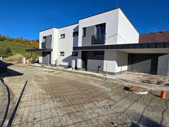 (A1) Moderné bývanie v Bitarovej - 4 izbový dom s garáž - 2