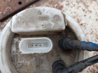 Plavak s čerpadlom škoda fabia 1 - 2