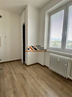 Veľmi pekný 2-izbový byt na predaj - 2