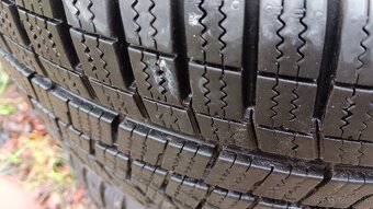 Hankook 215/45 R16 zimne - 2