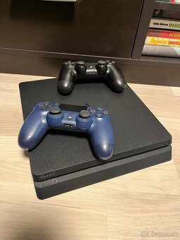 ps4 slim + hry - 2