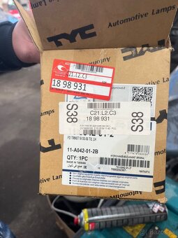 Svetlo Ford Tranzit - 2