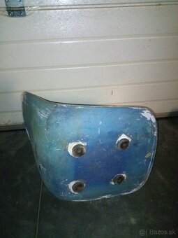 Laminátová sedačka - 2