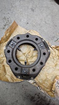 Pritlacny tanier uaz 469 - 2