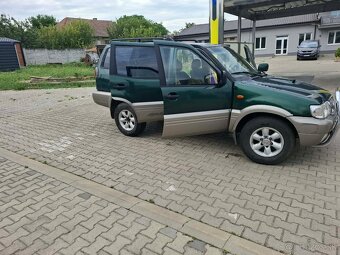 Nissan terrano - 2