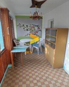 JKV REAL | Ponúkame na predaj 3 izbový dom v obci Dechtice - 2
