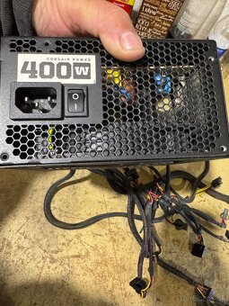 Corsair 400w - 2