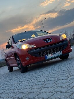 Peugeot 206+ 1.4 i 54kw r.v.2012, km. 113 000 - 2
