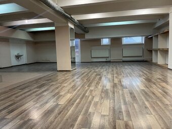 Prenájom obchod, služby Nitra, centrum, veľký pohyb ľudí - 2