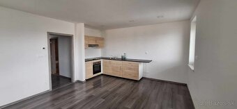 Moderný, krásny a nadštandardný 3 izbový byt v Galante. - 2