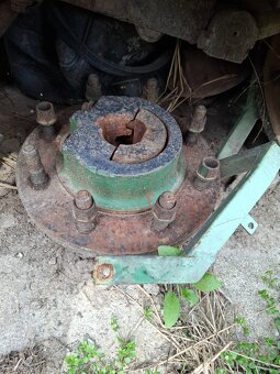Diely zetor 25 - 2