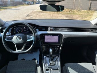 Volkswagen Passat Variant Business 140Kw - 2