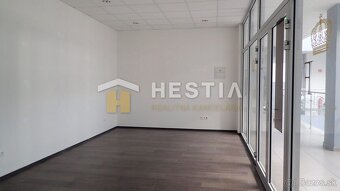 Obchodný priestor na prenájom - centrum mesta - 2