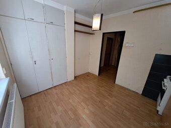 Na predaj veľký 1 a pol izbový byt s balkónom Mateja Bela - 2