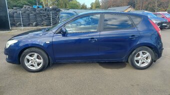 Hyundai i30 1.6i CVVT Comfort - 2