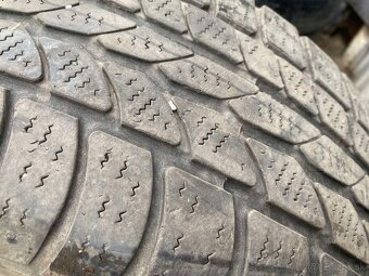 Zimné pneu 215/60R17 - 2