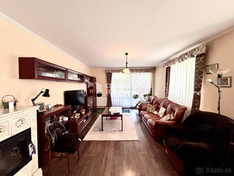 Ponúkame Vám na predaj 5 izbový rodinný dom v obci Bajč - 2