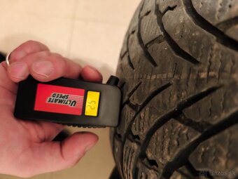 225/60 R18 zimné - 2