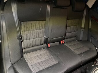 Octavia 2 Sedacky - 2