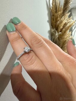 Zásnubný prsteň s Diamantami - 2