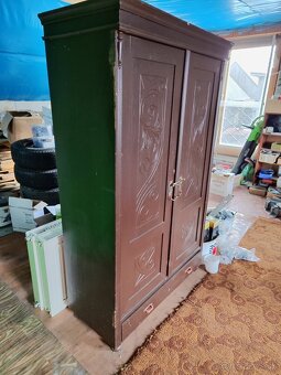 Starožitná skriňa - 2