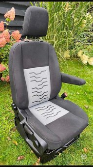 Ford Tourneo Custum - 2