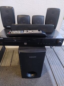 Samsung HT-Z220 - 2