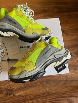 Balenciaga - 2