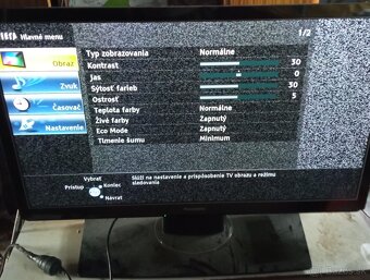 Panasonic Viera 105 - 2
