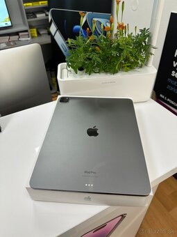 Apple iPad Pro 12.9" M2 - 2