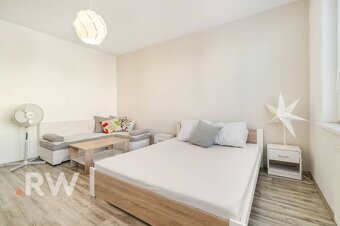 PRI ELEKTRIČKE - 1 izb. 36,20 m2 - oddelná kuchyňa - Osuskéh - 2