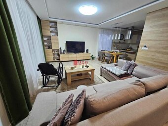 Exkluzívne na predaj 4izbový dom s dvojgarážou - 2