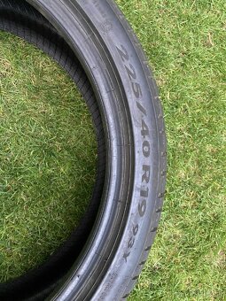 225/40 R19 letne - 2