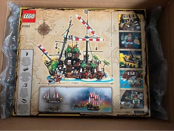 21322 LEGO Ideas - Pirates of Barracuda Bay - 2