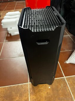 Predám skriňu Phanteks Evolv Shift 1 - 2