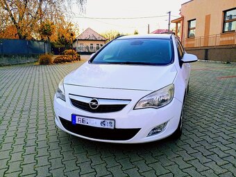 OPEL ASTRA 1.7CDTI 125K SPORT TOURER - 2