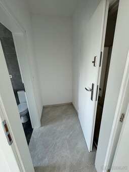 GARSONKA NOVOSTAVBA TRENCIN NA PRENAJOM - 2