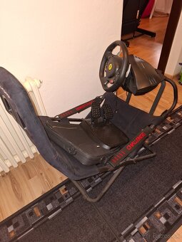 Herne kreslo, volant na PS4 - 2