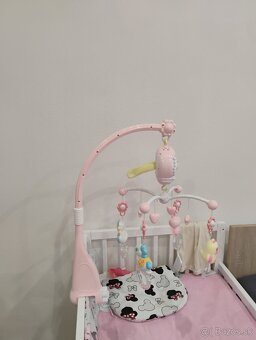 Detský kolotoč nad postielku - 2