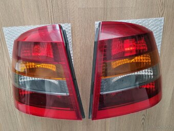 Opel Astra 2 zadné svetlá - 2
