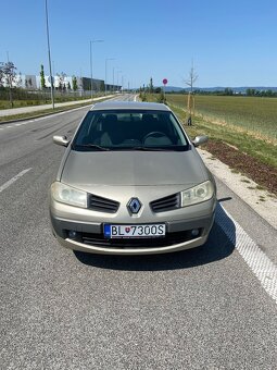 RENAULT MEGANE 1.4i 16V - 2