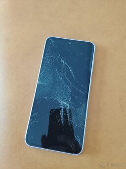 Samsung A36 128gb poškodený - 2