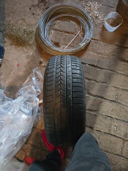 Predám sada elektróny+pneumatiky 225/50 R16 málo používané - 2