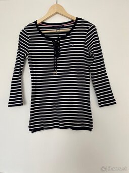 Tommy Hilfiger dámske tričko XS-S NOVÉ s visačkou - 2