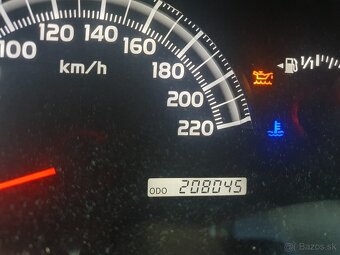 Rozpredam Toyotu Avensis Verso 2,0 D4D - 2