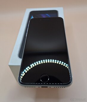 Apple iPhone SE 2020 128GB - 2