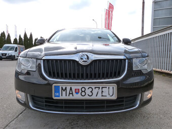 Škoda Superb kombi 2,0 TDi DSG rok 2013 - 2