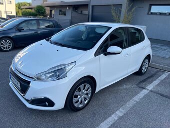 Peugeot 208 1,0 benzín - 2